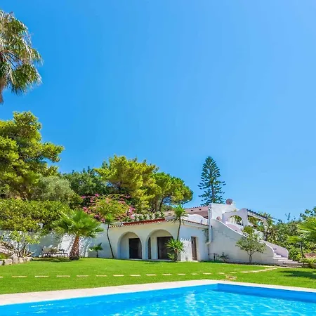 Hacienda * Katastárion